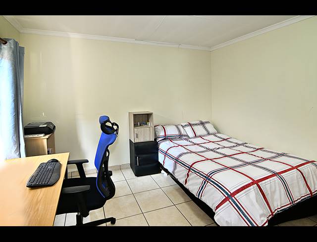 4 BEDROOM CLUSTER FOR SALE IN COUNTRY VIEW
